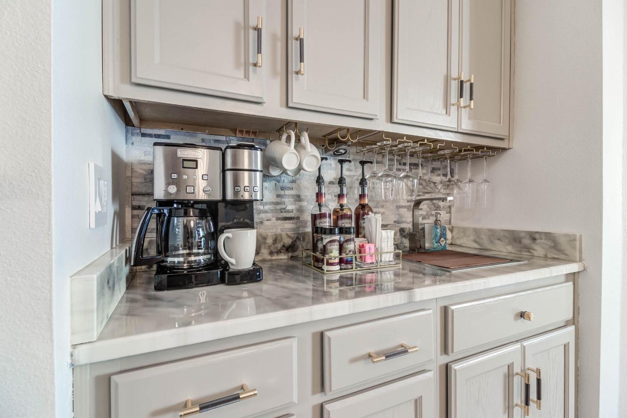 Gorgeous Oceanview 3Br Luxury Condo - Latitude Gulfport Exteriör bild