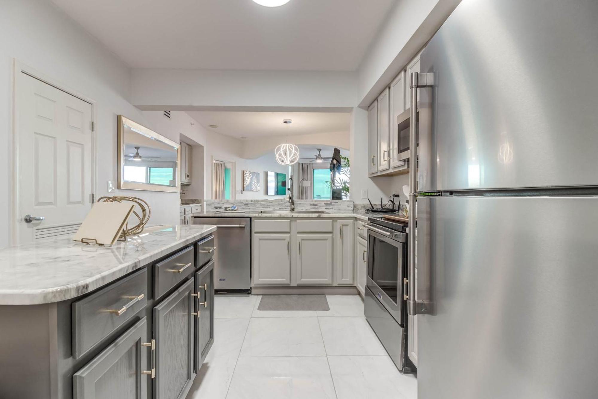 Gorgeous Oceanview 3Br Luxury Condo - Latitude Gulfport Exteriör bild
