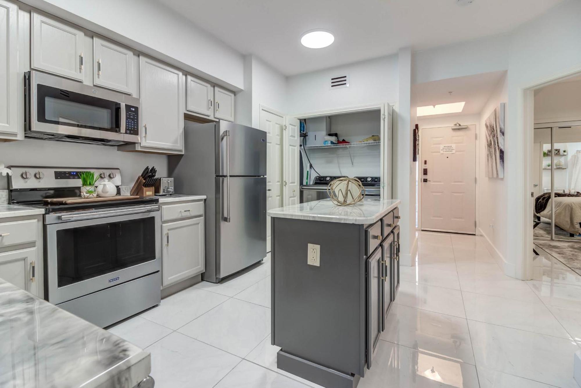 Gorgeous Oceanview 3Br Luxury Condo - Latitude Gulfport Exteriör bild