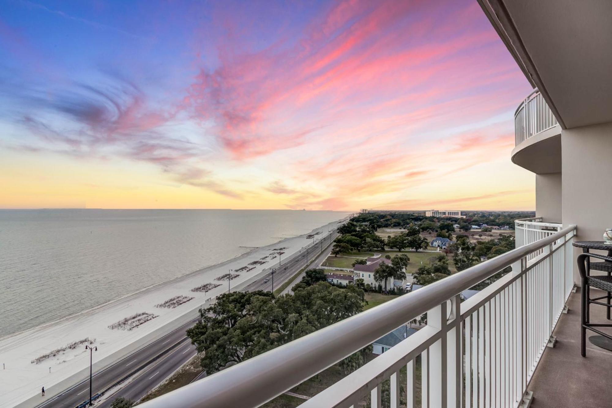 Gorgeous Oceanview 3Br Luxury Condo - Latitude Gulfport Exteriör bild